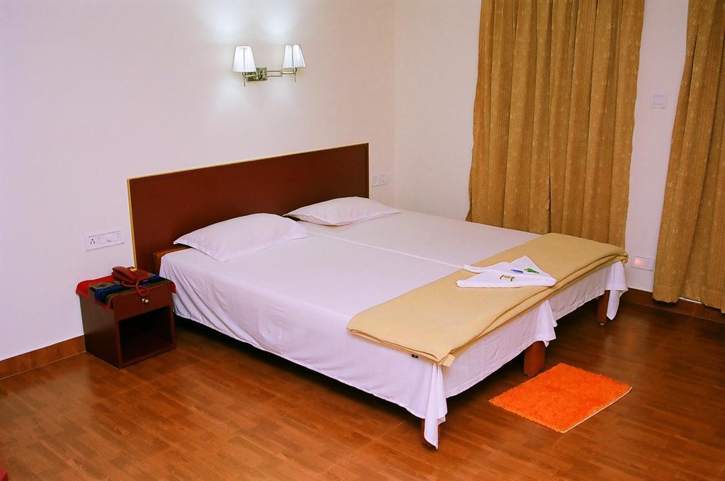 Hotel Srinivas Kochi Exteriér fotografie