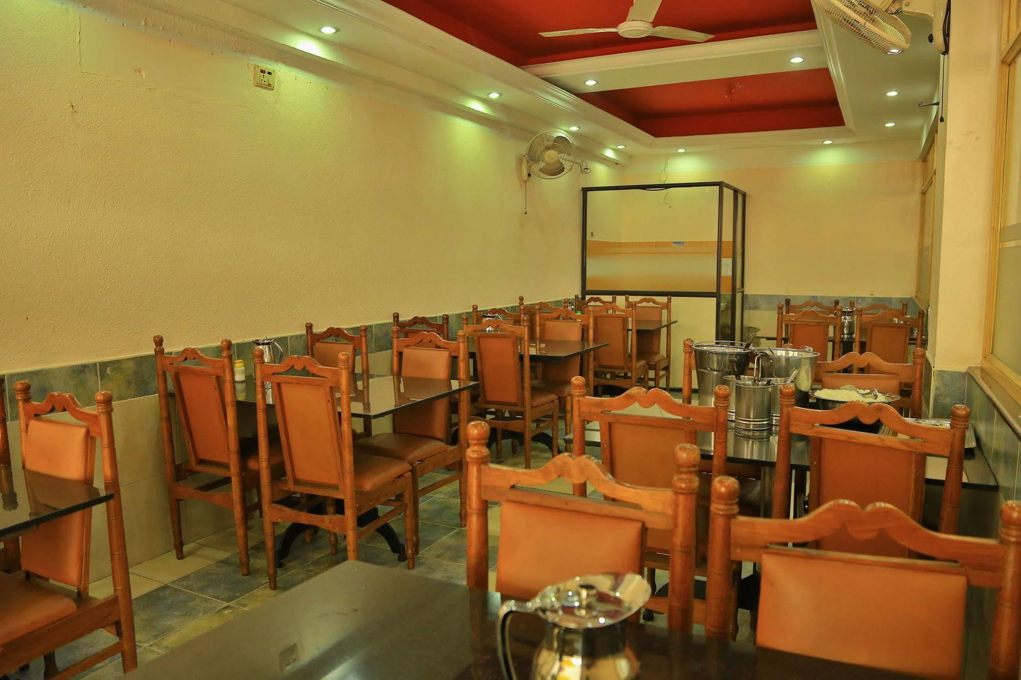 Hotel Srinivas Kochi Exteriér fotografie